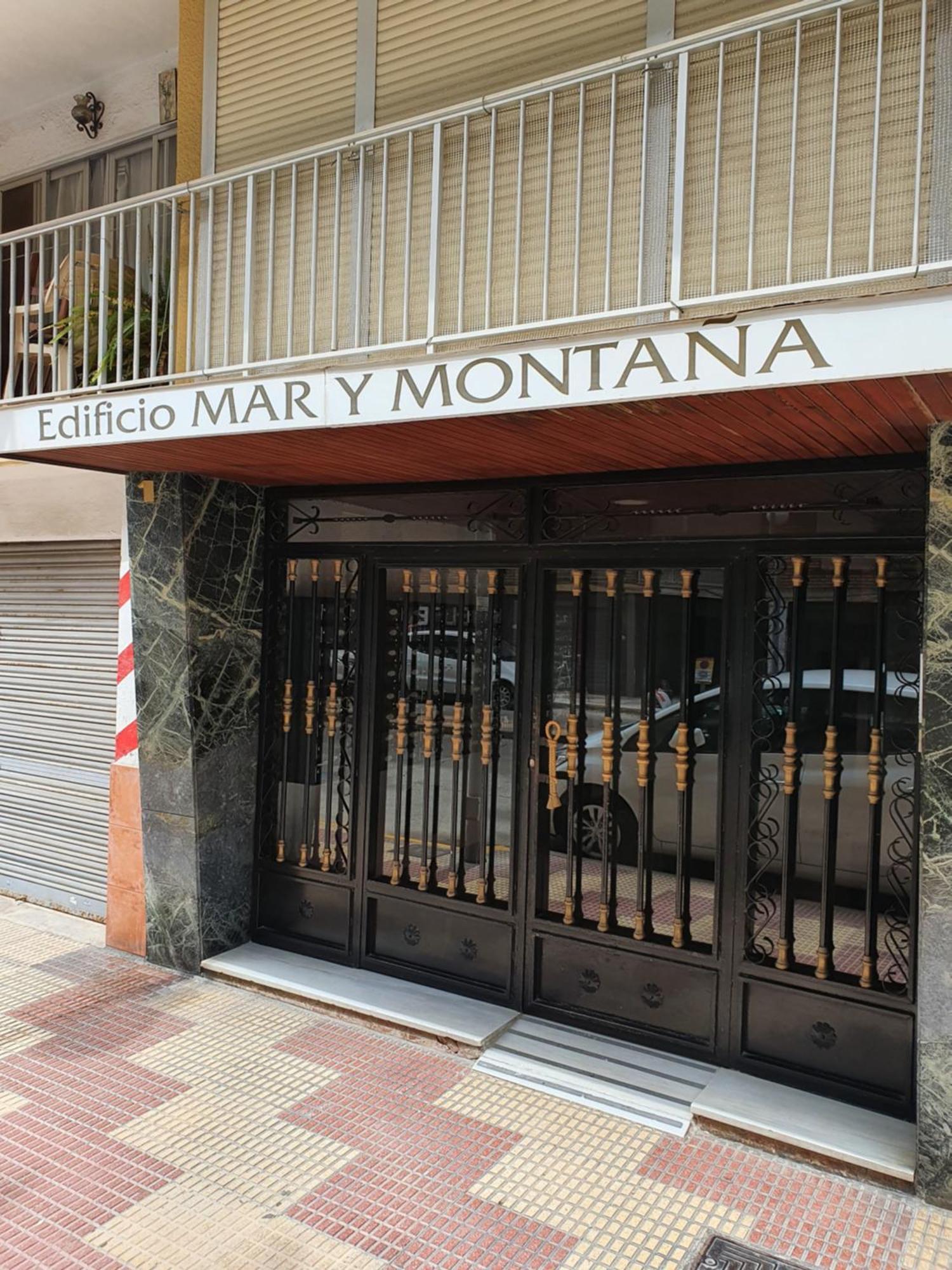 Apartamento Playa Surf كولرا المظهر الخارجي الصورة